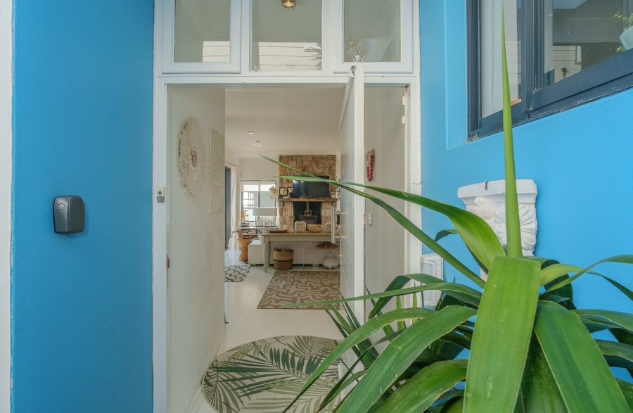 4 Bedroom Property for Sale in Misty Cliffs Western Cape